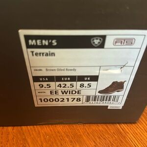 Ariat men’s work boots. New. Neverworn. Size 9.5.